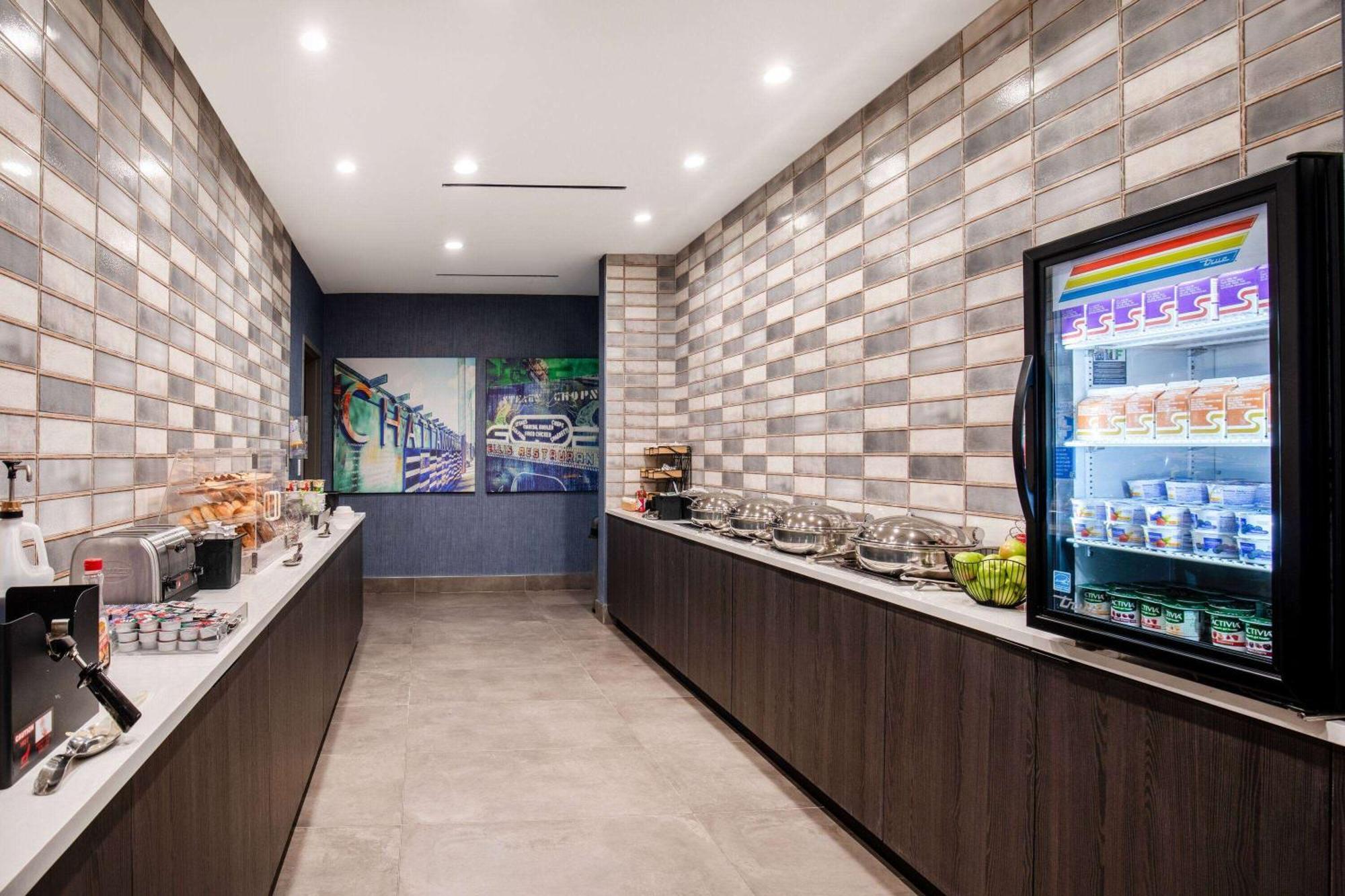 La Quinta Inn & Suites By Wyndham Chattanooga Downtown/South Exteriör bild