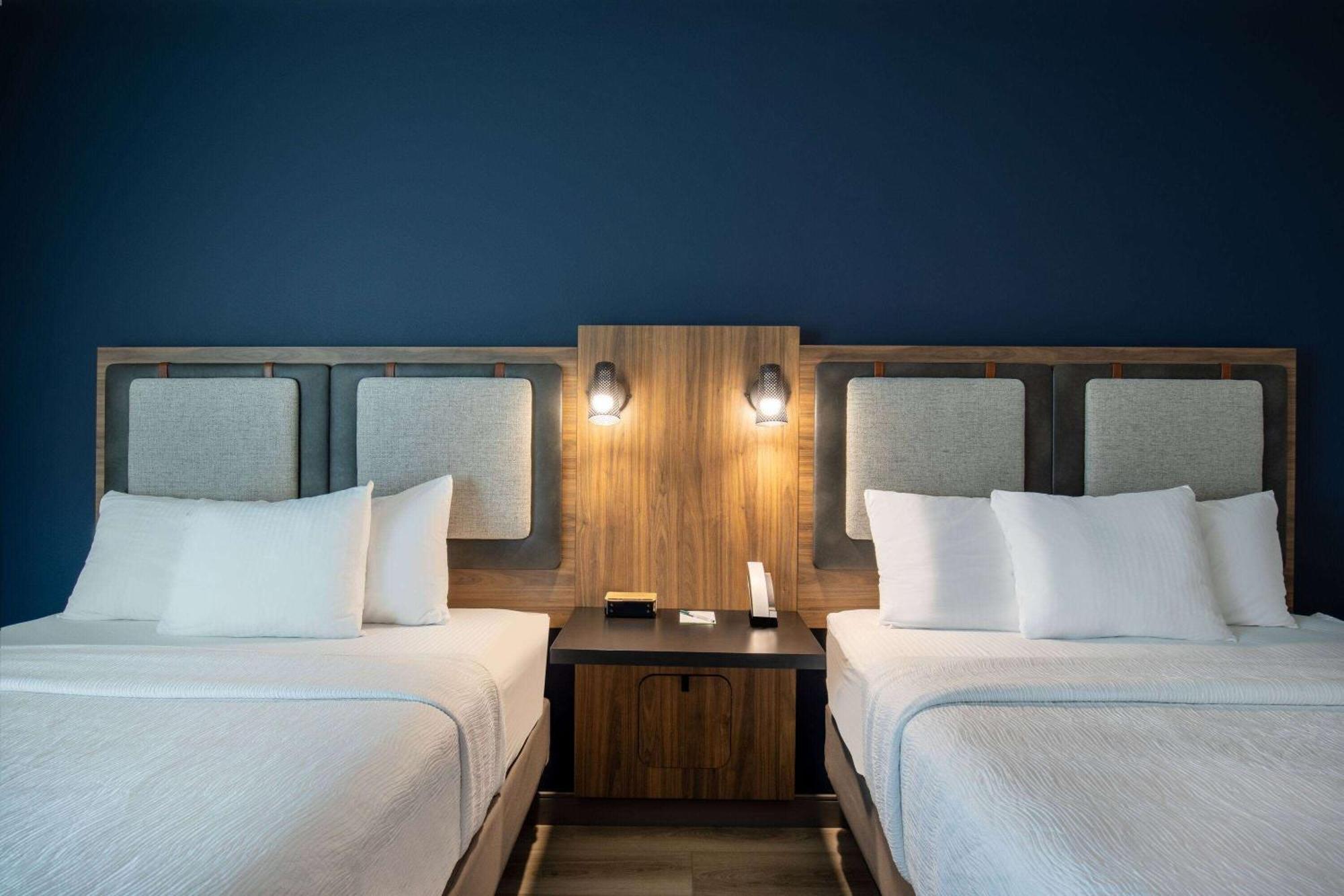 La Quinta Inn & Suites By Wyndham Chattanooga Downtown/South Exteriör bild